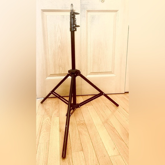 Interfit Light Stand Tripod - Picture 1 of 12